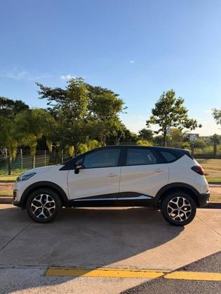 RENAULT CAPTUR 2.0 16V HI-FLEX INTENSE AUTOMÁTICO RENAULT CAPTUR 2.0 16V HI-FLEX INTENSE AUTOMÁTICO